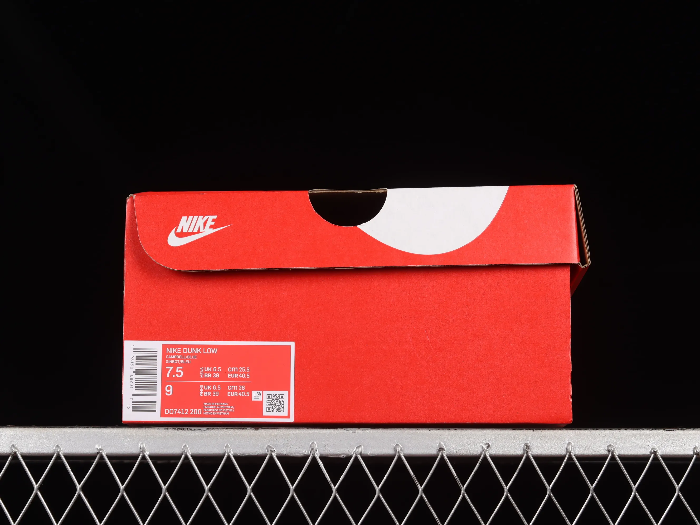 All categories Nk SB Dunk series Nk SB Dunk Low low-top sneakers Nk Dunk Low Raw rubber white and blue color SB low-top sports and leisure sneakers DO7412-200